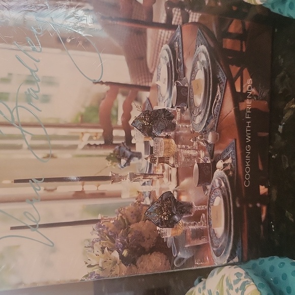 Vera Bradley Cooking with Friends cookbook 🍽 - Picture 2 of 5